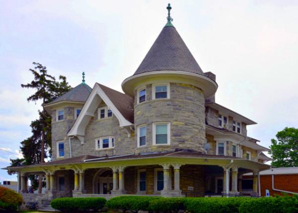 2022-07-16_1240 W Main St_Adam Scheidt Mansion_ Owner of Scheidt Brewery (1915)0001.JPG