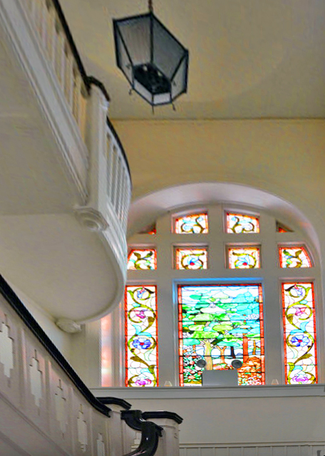 2022-07-16_1240 W Main St_Stairway0001.JPG