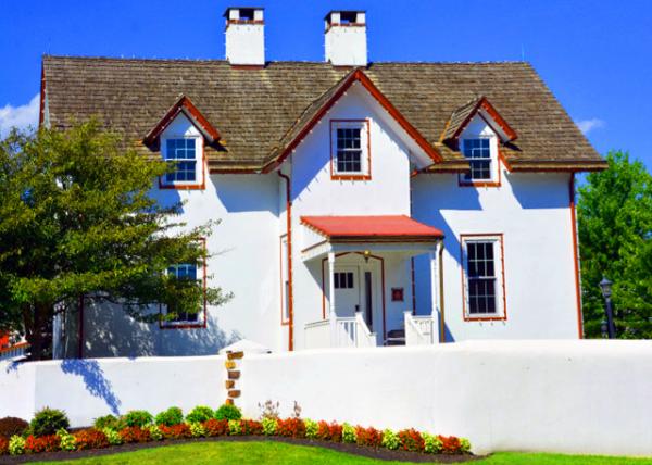 2022-07-23_Normandy Farmstead_East Gate House0001.JPG