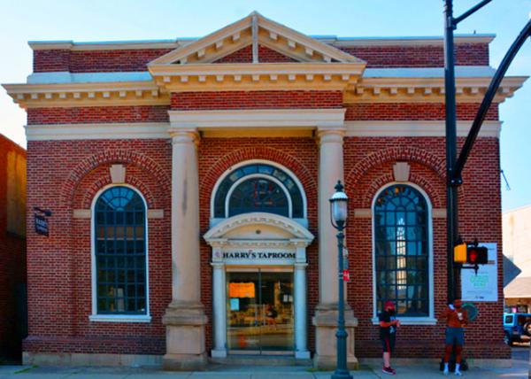 2022-07-23_Harry's Taproom0001.JPG