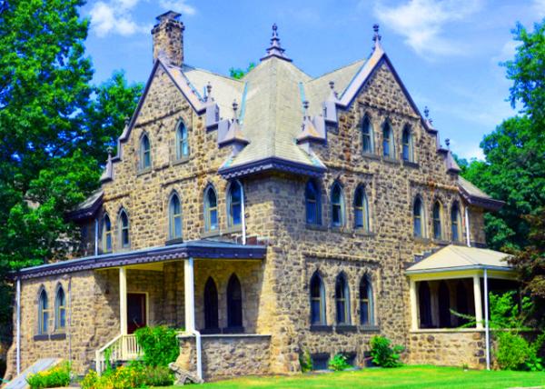 2022-07-30_Trinity Episcopal Church_Rectory Gothic Revival Stone Bldg0001.JPG