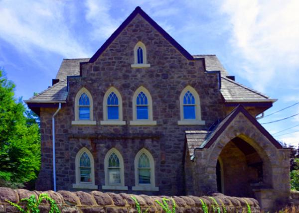 2022-07-30_Trinity Episcopal Church_Stone Wall w Mortar LInes0001.JPG