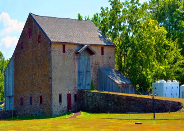 2022-08-20_Graeme Park_Bank Barn (c1829)0001.JPG