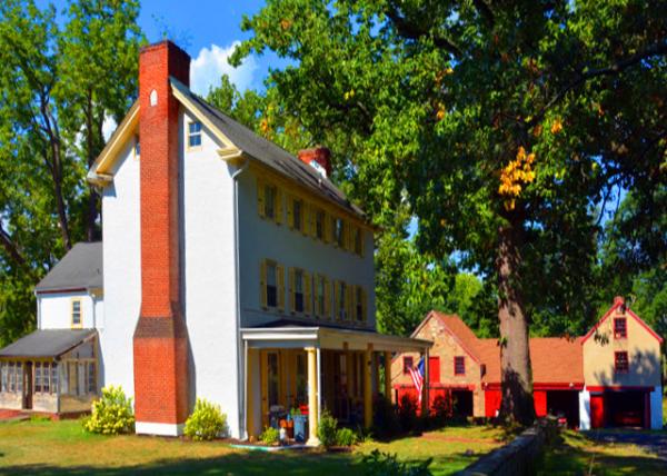 2022-08-20_Penrose Strawbridge House_Chimney (1810)0001.JPG