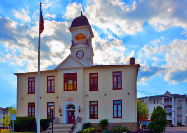 2022-08-20_Loller Academy (1811-1960) Featuring a Belfry w Clock_now the Borough Hall of the Borough of Hatboro0001.JPG