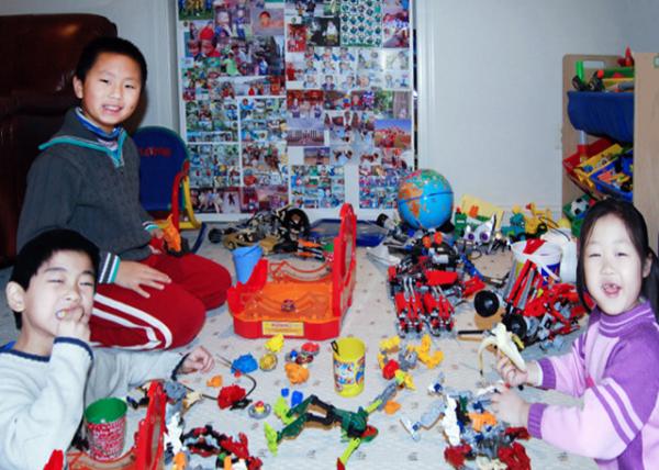 2011-01-09_Playmates ahead of Chinese School0001.JPG