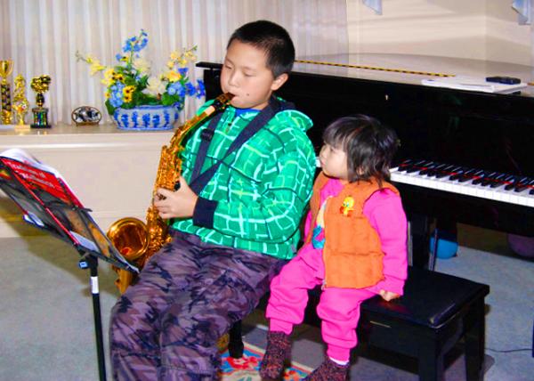 2013-02-23_Yamaha 475Eb Alto Saxphone-10001.JPG