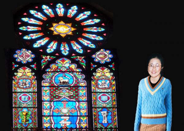 2001-03-18_Lamb of God in Stained Glass at Basilica of St. Patrick's Old Cathedral0001.JPG