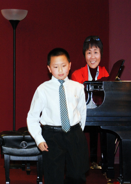 2012-03-03_Piano Recital on Stage-20001.JPG