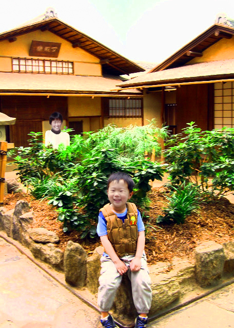 2006-04-29_Japaneses Garden @ Philadelphia Museum of Art-20001.JPG