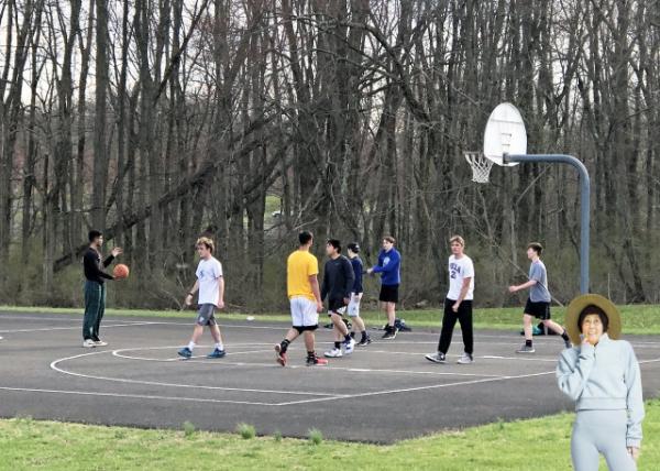 2021-04-03_Rose Twig of Windlestrae Park-2M0001.JPG