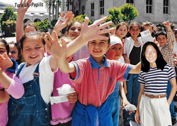 2001-05-24_Kids @ Topkapi Palace in Istanbul0001.JPG