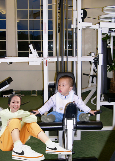 2004-05-30_Gym @ Jacobs Woods Apartments0001.JPG