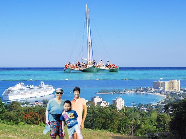 2009-01-31_ Island Princess @ Caribbean Sea Viewed from Ocho Rios Shaw Park0001.JPG