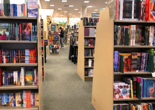 2020-01-17_Barnes & Noble.jpg