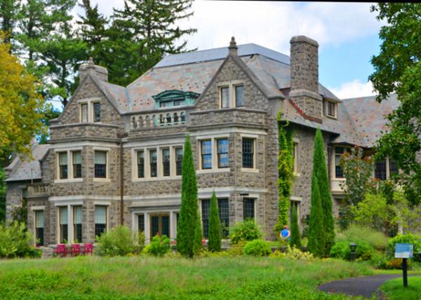 2020-08-30_Tudor Revival Style-10001.JPG