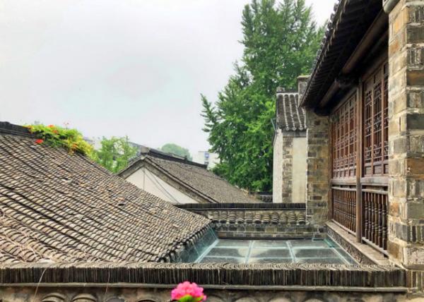 2019-07-18_Huaji Hotel Exterior-10001.JPG