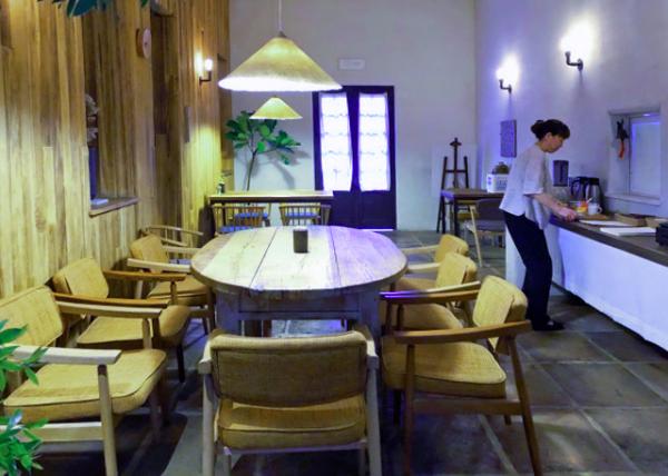 2019-07-18_Huaji Hotel Restaurant0001.JPG