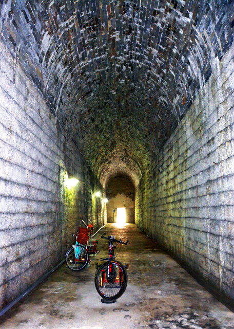 2019-07-20_Gate of China_Army Hiding Hole-40001.JPG