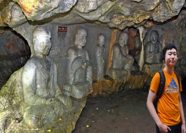 2019-07-22_Six Patriarches of Chan-10001.jpg