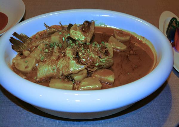 2019-07-22_Traditionally Braised Yellow Croaker w Scallions0001.JPG