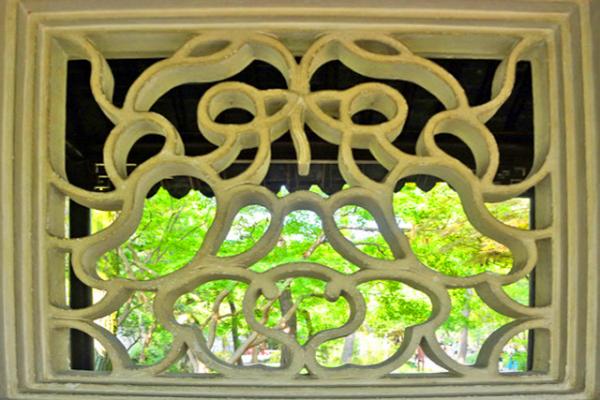 2019-07-23_Ornamental Perforated Window-10001.JPG