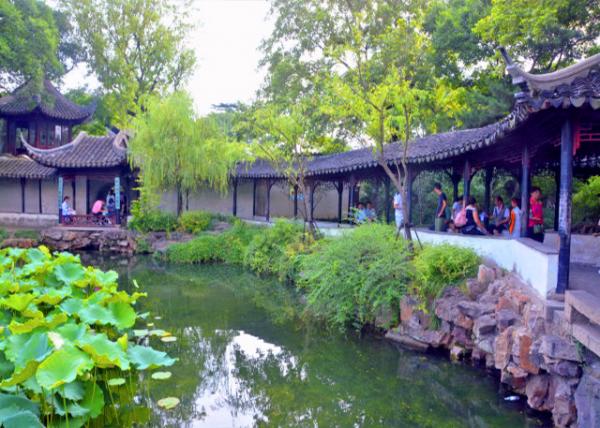 2019-07-23_Rainbow Embraced Pavilion & Above-Water Corridor0001.JPG