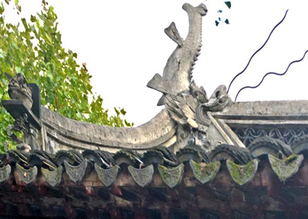 2019-07-23_Hall of Peace & Happiness_Stone Lion0001.JPG