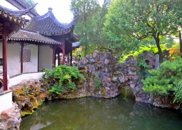 2019-07-23_Mountain Villa w Embracing Beauty_Rockery Pond0001.JPG