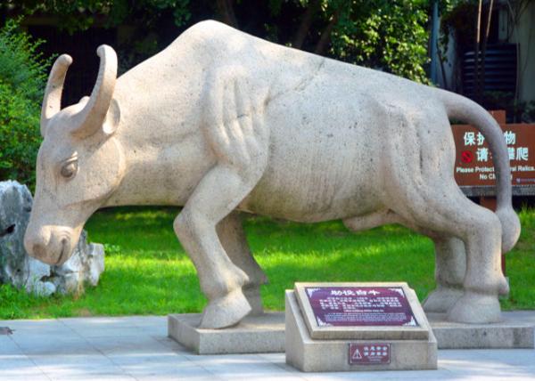 2019-07-24_Labor-Helping White Holy Ox-10001.JPG