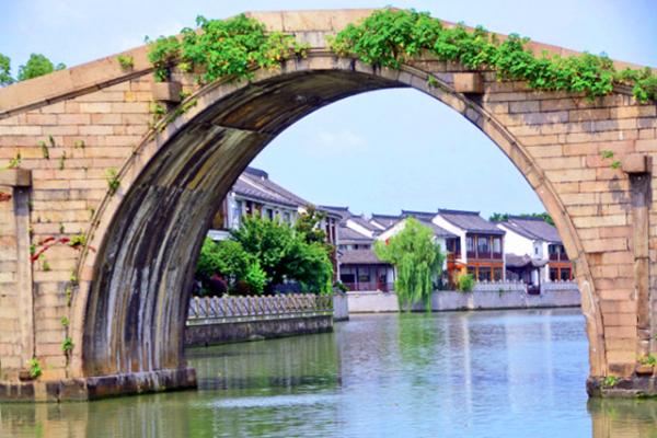 2019-07-24_Wu Gate Bridge over Outer Moat Canal-40001.JPG