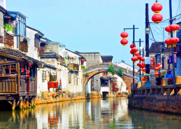 2019-07-24_Monk Bridge over Canal0001.JPG