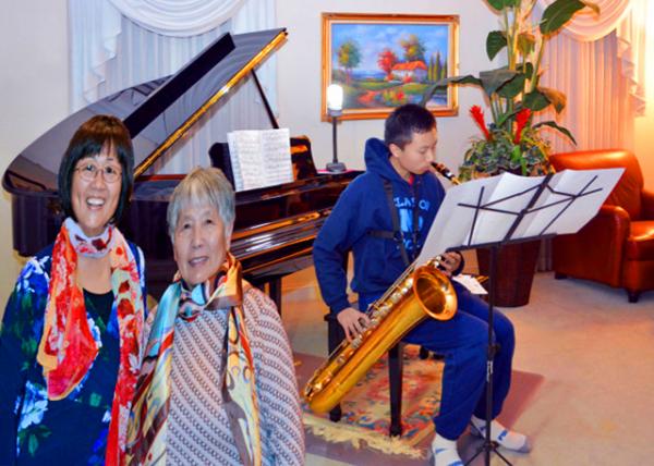 2017-12-18_Baritone Sax-1M0001.JPG