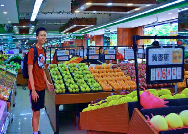2018-08-18_E Xinglong St_Fruit Store0001.JPG