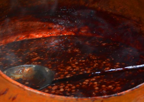 2018-08-19_Food_Wine-making Red Bean -10001.JPG