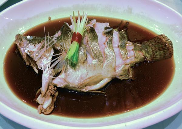 2018-08-20_Food_Steamed Shad0001.JPG