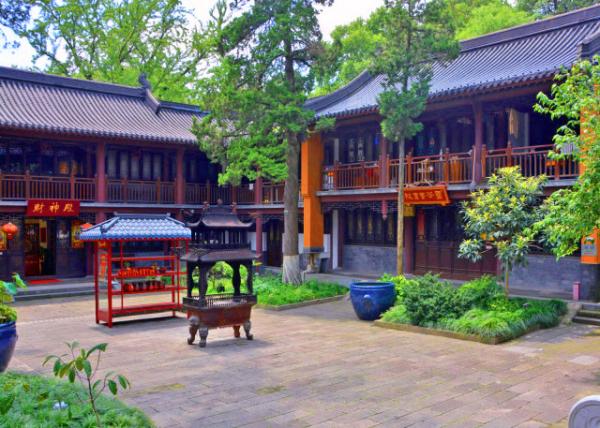 2018-08-20_Spirit Valley Temple_God of Wealth_Façade0001.JPG