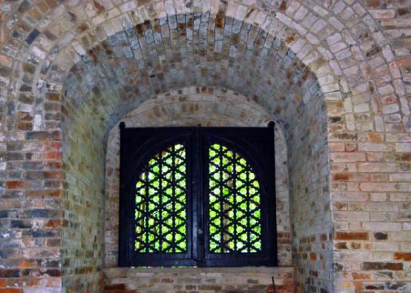 2018-08-20_Spirit Valley Temple_Beamless Hall_Window0001.JPG