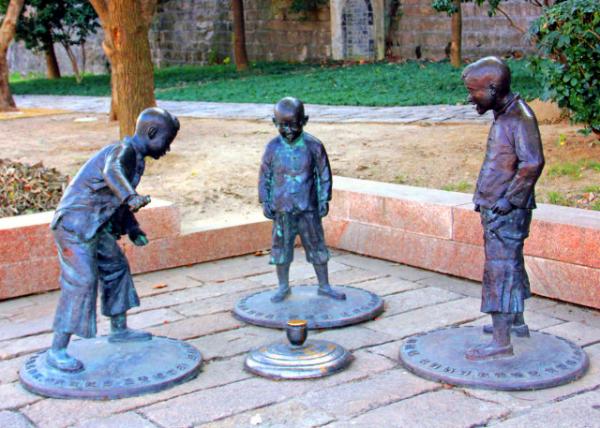 2018-08-19_Sculpture_Whipping Top0001.JPG