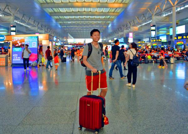 2018-08-23_Hongqiao Railroad Station0001.JPG