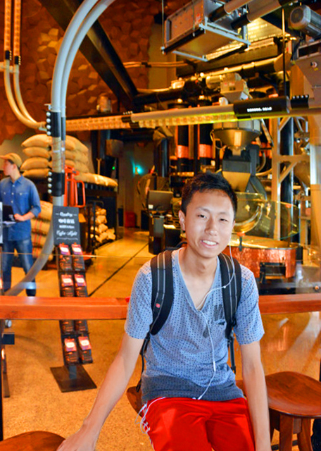 2018-08-23_Starbucks Reserve Roastery_Interior0001.JPG