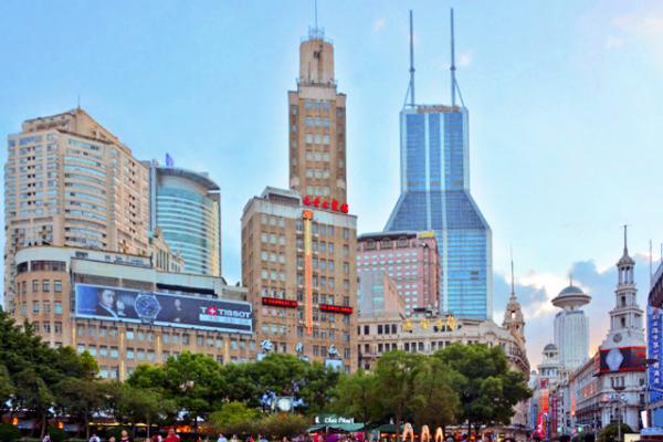 2018-08-22_Bldg_Seventh Heaven Hotel & World Trade Tower-20001.JPG