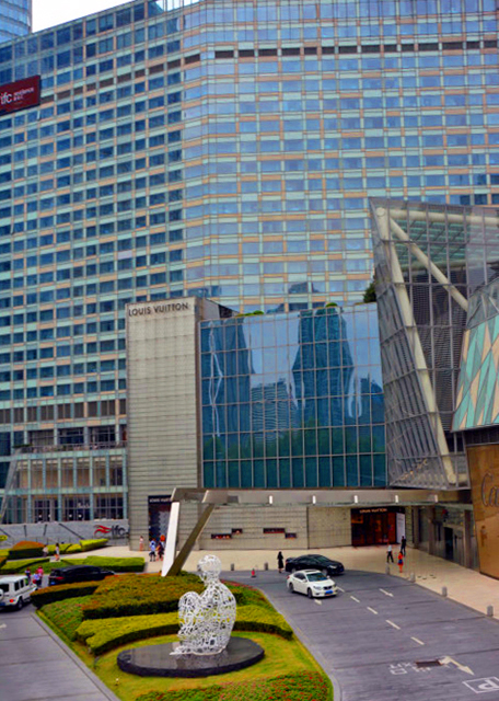 2018-08-23_Bldg_Shanghai IFC0001.JPG