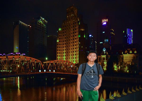 2018-08-22_Garden Bridge & Broadway Mansions Hotel over Suzhou Creek-10001.jpg