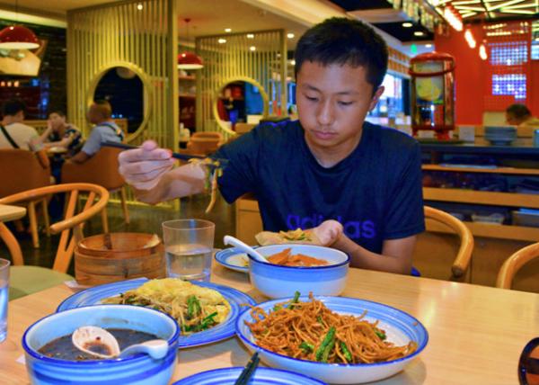 2018-08-25_Great Champion-10001.JPG