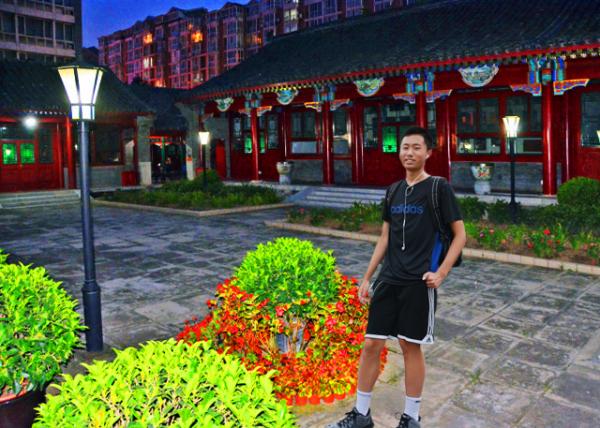 2018-08-25_Beijing_Tong Ren Tang_Back Rm-10001.jpg