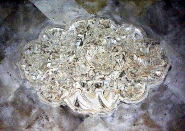 2018-08-25_Tong Ren Tang_Outer Screen Wall0001.JPG