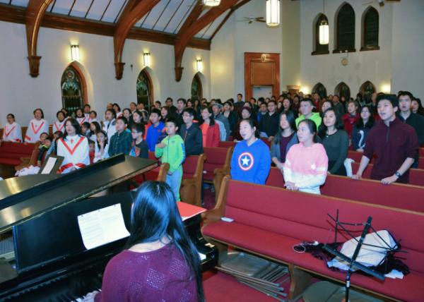 2016-11-25_CGCC Thanksgiving_Hymn How Great Thou You ����ΰ��-20001.JPG