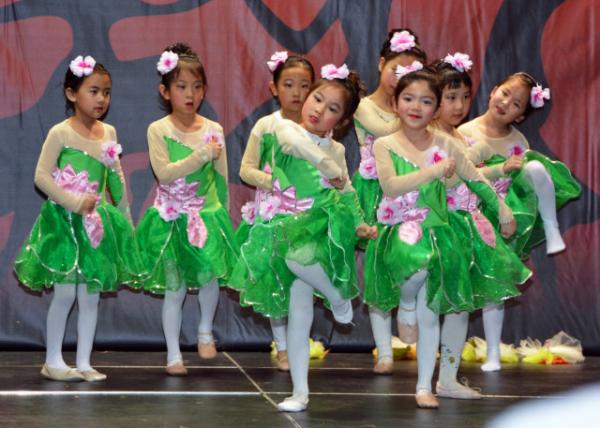 2016-03-19_Golden Smile0001.JPG