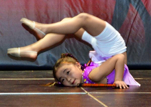 2016-03-19_ Acrobatics Stunt �ؼ�0001.JPG